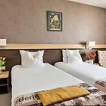 Dunav Plaza 4*