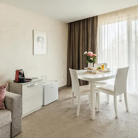 호텔 Dunav Plaza 루세