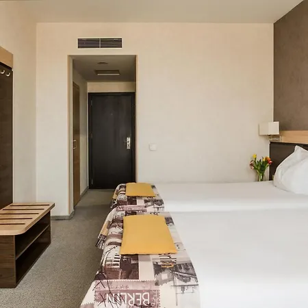 Dunav Plaza Hotel 4*