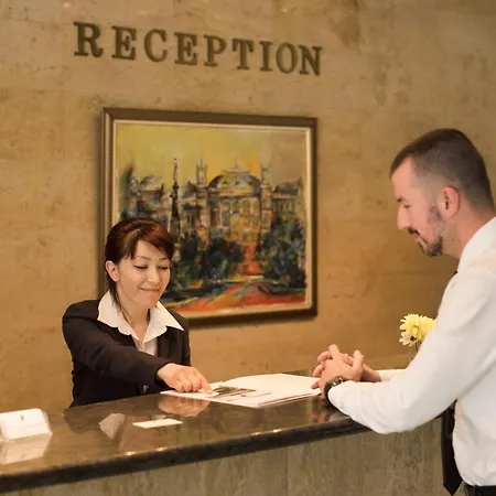 Dunav Plaza 4*