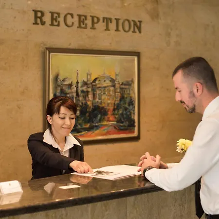 Dunav Plaza 4*