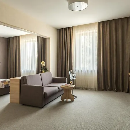 Отель Dunav Plaza Русе