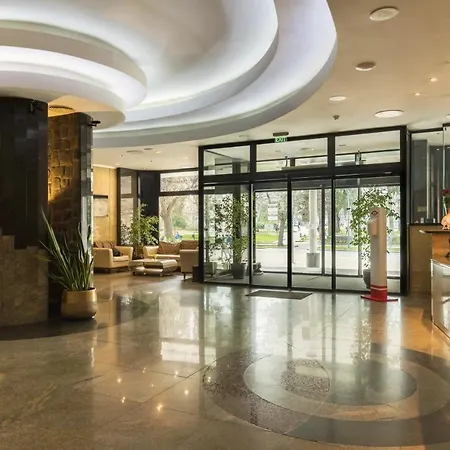 Dunav Plaza Hotel