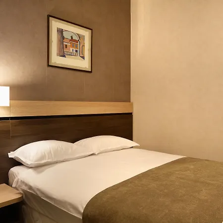 Dunav Plaza Hotel 4*