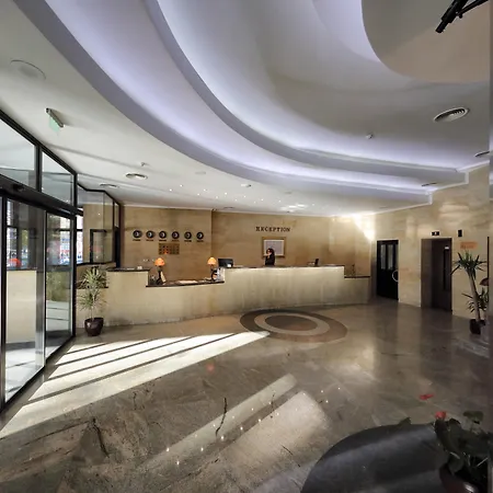 Dunav Plaza 4*