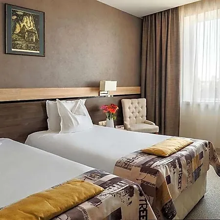 Dunav Plaza 4*