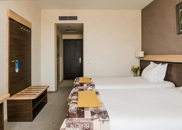 Dunav Plaza Hotel 4*